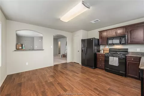 2104 Forge Hill Rd, Bryan, TX 77801 photo 10