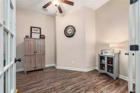 3087 Peterson Cir, Bryan, TX 77802 photo 10