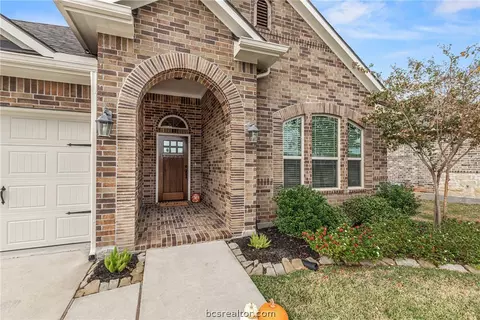 3087 Peterson Cir, Bryan, TX 77802 photo 2