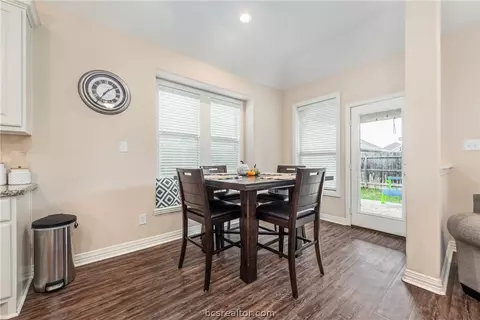 3087 Peterson Cir, Bryan, TX 77802 photo 11