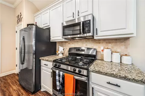 3087 Peterson Cir, Bryan, TX 77802 photo 7