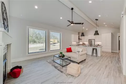 2842 Memory Ln, Bryan, TX 77807 photo 15