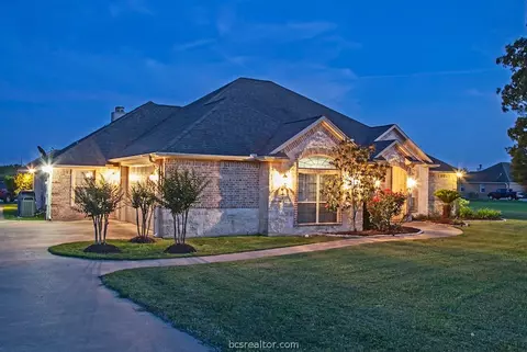 4044 Austins Ests, Bryan, TX 77808 photo 2