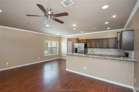 116 Lynn Dr, Bryan, TX 77801 photo 7