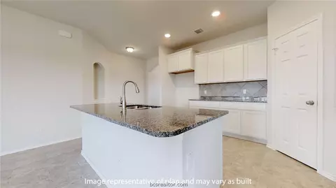1926 Cartwright St, Bryan, TX 77807 photo 8