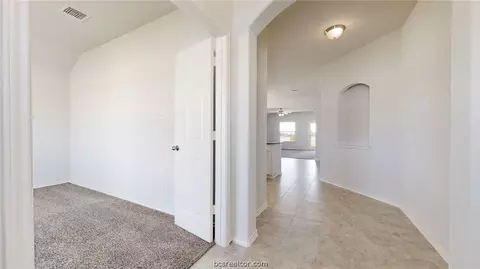 1926 Cartwright St, Bryan, TX 77807 photo 4