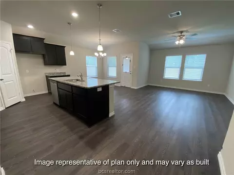 1958 Thorndyke Ln, Bryan, TX 77807 photo 4