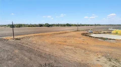 112 Rustic Trce, Snook, TX 77878 photo 3