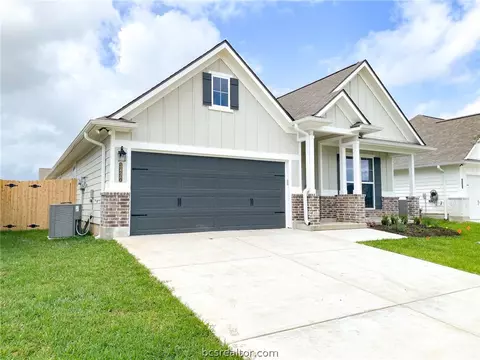 3437 Utah Ct, Bryan, TX 77808 photo 2