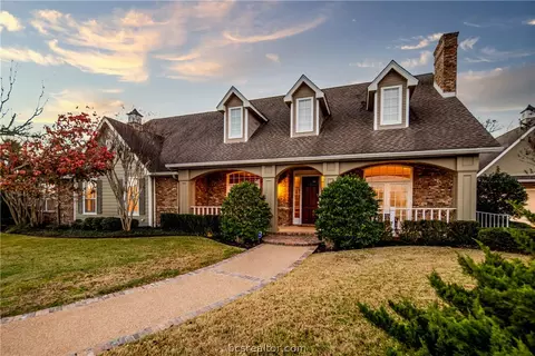 4304 Birchcrest Ln, Bryan, TX 77802 photo 1