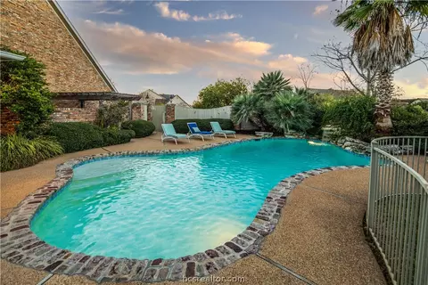 4304 Birchcrest Ln, Bryan, TX 77802 photo 40