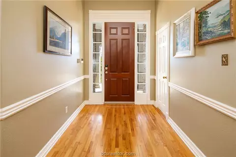 4304 Birchcrest Ln, Bryan, TX 77802 photo 6
