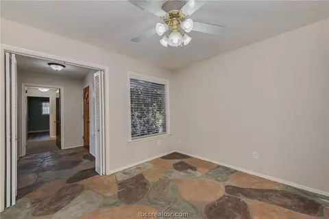 2704 Arbor Dr, Bryan, TX 77802 photo 9