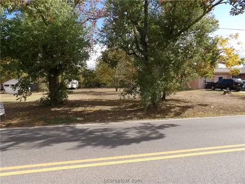 912 Rockdale, Lexington, TX 78947