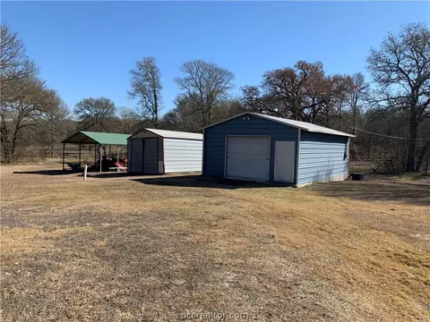 6038 Old Spanish Trl, Bryan, TX 77807 photo 4