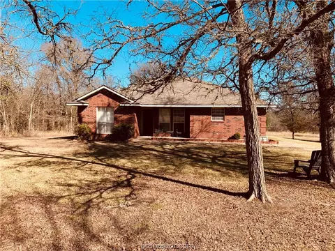 6038 Old Spanish Trl, Bryan, TX 77807 photo 1