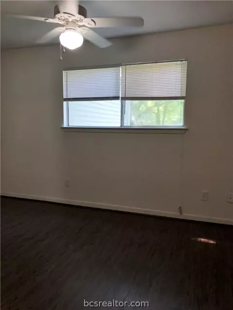 3205 Chapel Ct, Bryan, TX 77803 photo 10