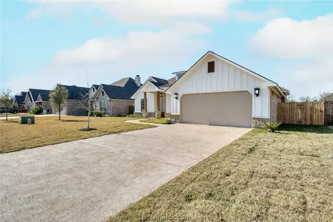 3058 Embers Loop, Bryan, TX 77808 photo 4