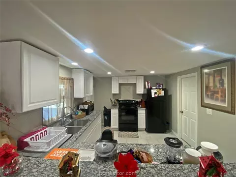 247 Lantern, Somerville, TX 77879 photo 6