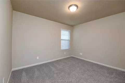2029 Stubbs Dr, Bryan, TX 77807 photo 9