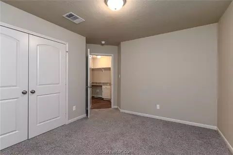 2029 Stubbs Dr, Bryan, TX 77807 photo 10