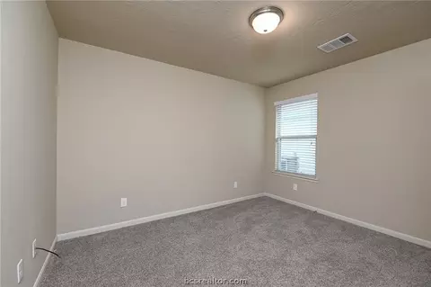 2029 Stubbs Dr, Bryan, TX 77807 photo 7