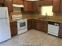 2000 Monito Way, Bryan, TX 77807 photo 13