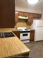 2000 Monito Way, Bryan, TX 77807 photo 8