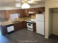 2000 Monito Way, Bryan, TX 77807 photo 7