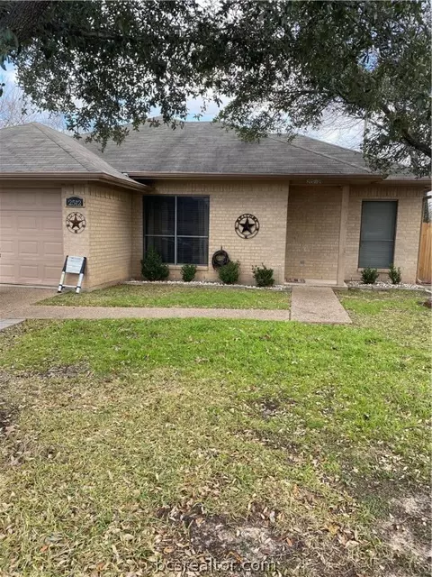 2512 Bexar Grass Ct, Bryan, TX 77802 photo 1
