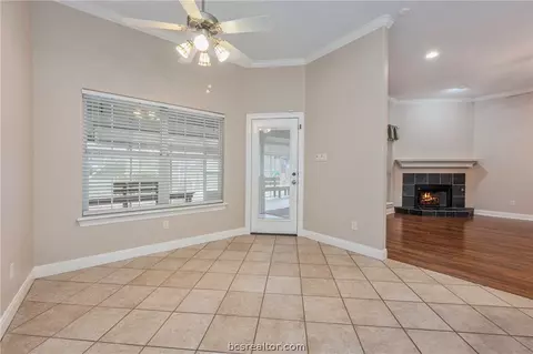 4900 Brompton Ln, Bryan, TX 77802 photo 8