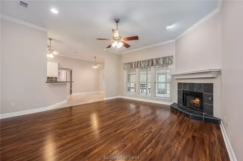 4900 Brompton Ln, Bryan, TX 77802 photo 5