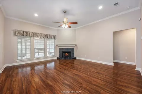 4900 Brompton Ln, Bryan, TX 77802 photo 6
