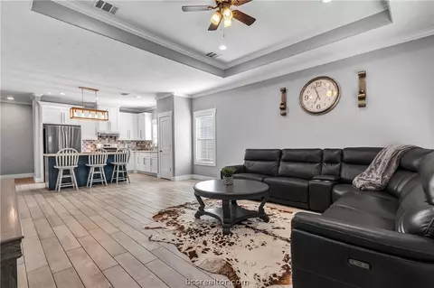 306 Waco St, Bryan, TX 77803 photo 10