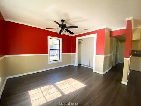 205 E Davis St, Hearne, TX 77859 photo 12