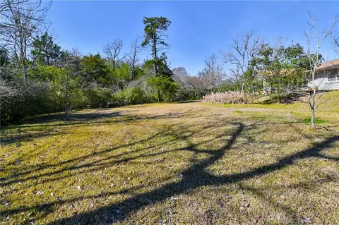 305 Brookside Dr E, Bryan, TX 77801 photo 35