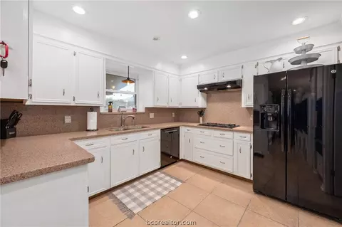 3513 Broad Oak Cir, Bryan, TX 77802 photo 10