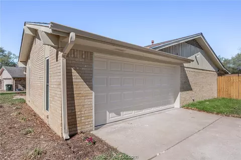 3513 Broad Oak Cir, Bryan, TX 77802 photo 29