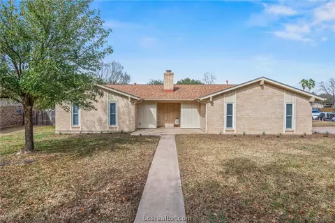 3513 Broad Oak Cir, Bryan, TX 77802 photo 1