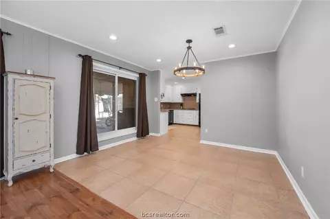 3513 Broad Oak Cir, Bryan, TX 77802 photo 9
