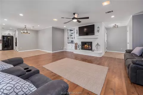 3513 Broad Oak Cir, Bryan, TX 77802 photo 8
