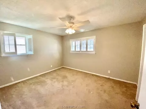 2311 Wayside Dr, Bryan, TX 77802 photo 8