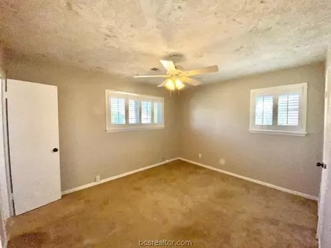 2311 Wayside Dr, Bryan, TX 77802 photo 10