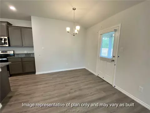 1925 Cartwright St, Bryan, TX 77807 photo 6