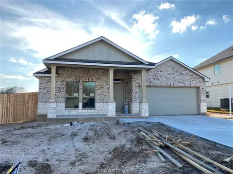 1915 Cartwright St, Bryan, TX 77807 photo 1