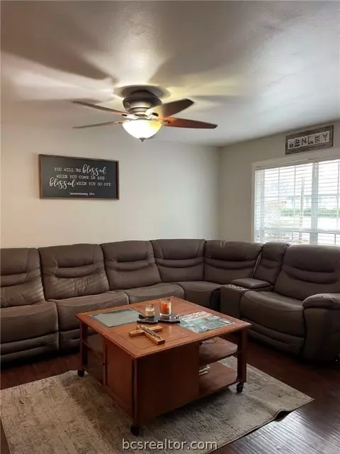 1600 E 28th St, Bryan, TX 77802 photo 4