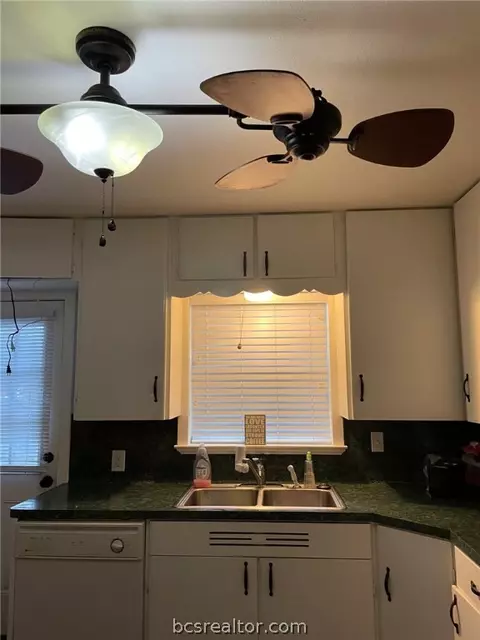 1600 E 28th St, Bryan, TX 77802 photo 6