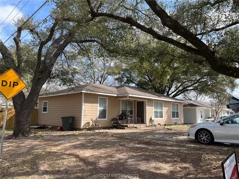 1600 E 28th St, Bryan, TX 77802 photo 1