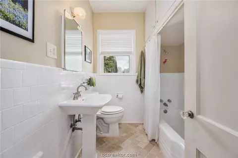 1209 Bennett St, Bryan, TX 77802 photo 19