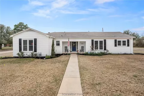 1209 Bennett St, Bryan, TX 77802 photo 1